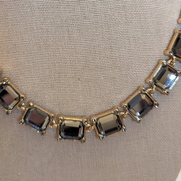 White House Black Market Reversible Goldtone Necklace - Picture 7 of 8